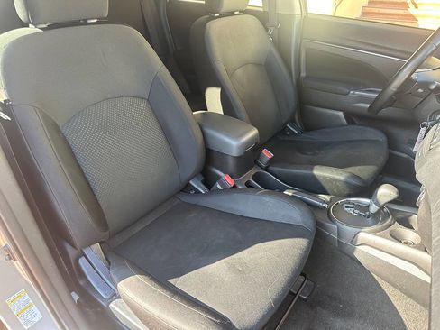 Used 2015 Mitsubishi Outlander Sport ES image 12