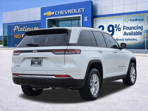 Used 2024 Jeep Grand Cherokee Laredo X w/ Trailer Tow Package RWD image 5