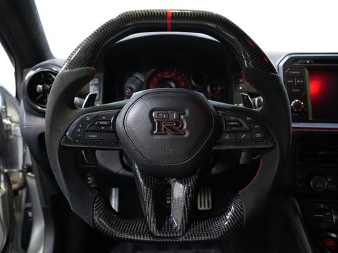 Used 2017 Nissan GT-R NISMO AWD/4WD image 35