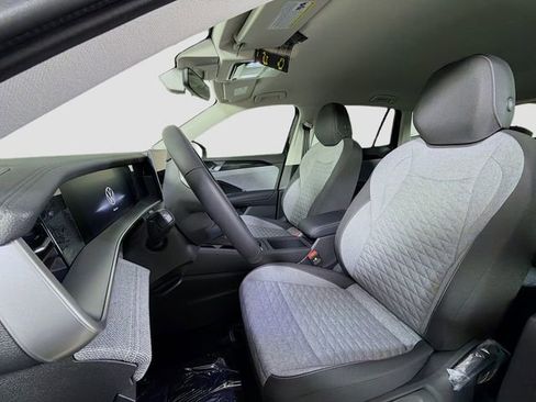 New 2026 Volkswagen Tiguan S image 11