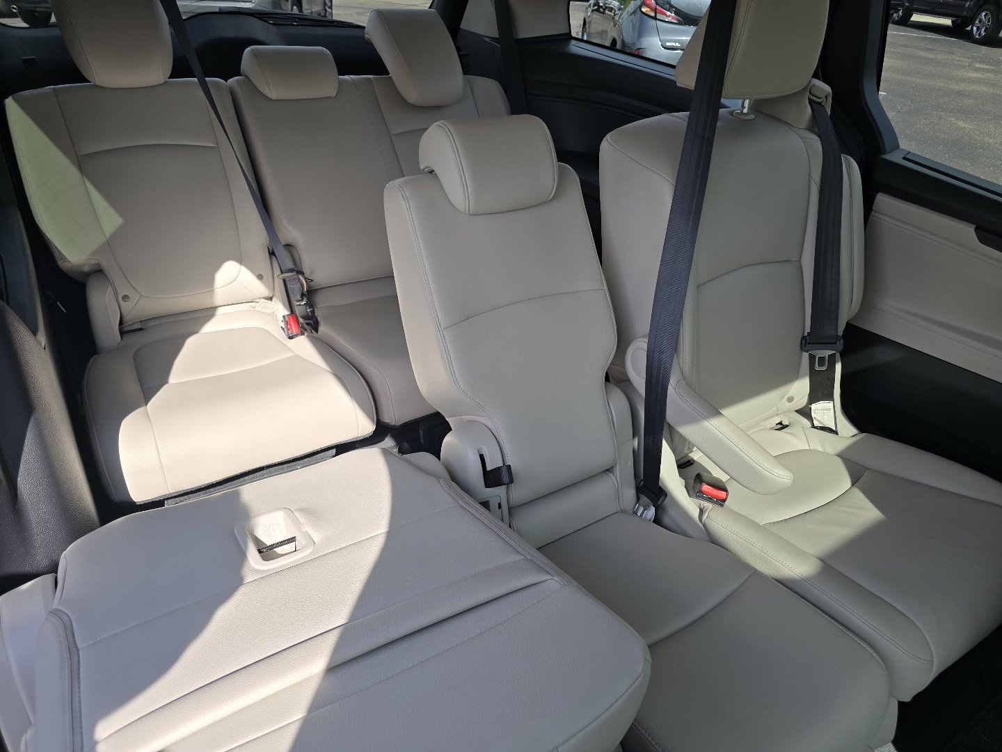 Used 2025 Honda Odyssey EX-L image 31