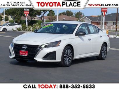 Used 2025 Nissan Altima 2.5 SV