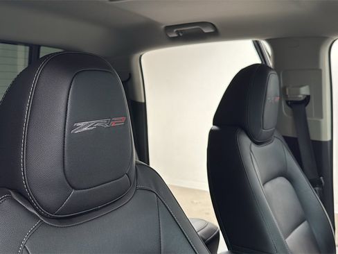 Used 2022 Chevrolet Colorado ZR2 w/ ZR2 Dusk Special Edition image 19