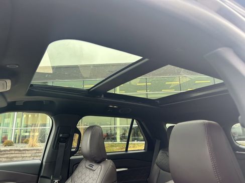 Used 2025 Ford Explorer Platinum w/ LUX Leather Package image 25