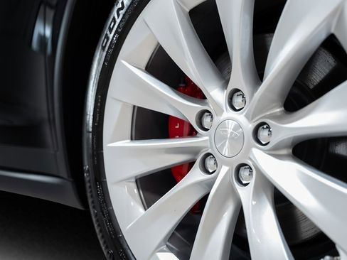 Used 2021 Tesla Model X Performance image 21