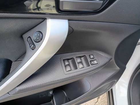 Used 2020 Mitsubishi Eclipse Cross ES image 18