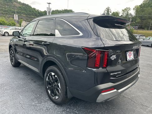 New 2026 Kia Sorento S w/ S Panoramic Sunroof Package AWD/4WD image 5