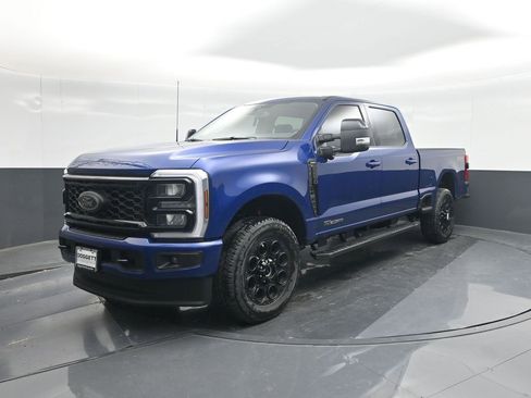 New 2026 Ford F250 Lariat w/ Black Appearance Package image 33