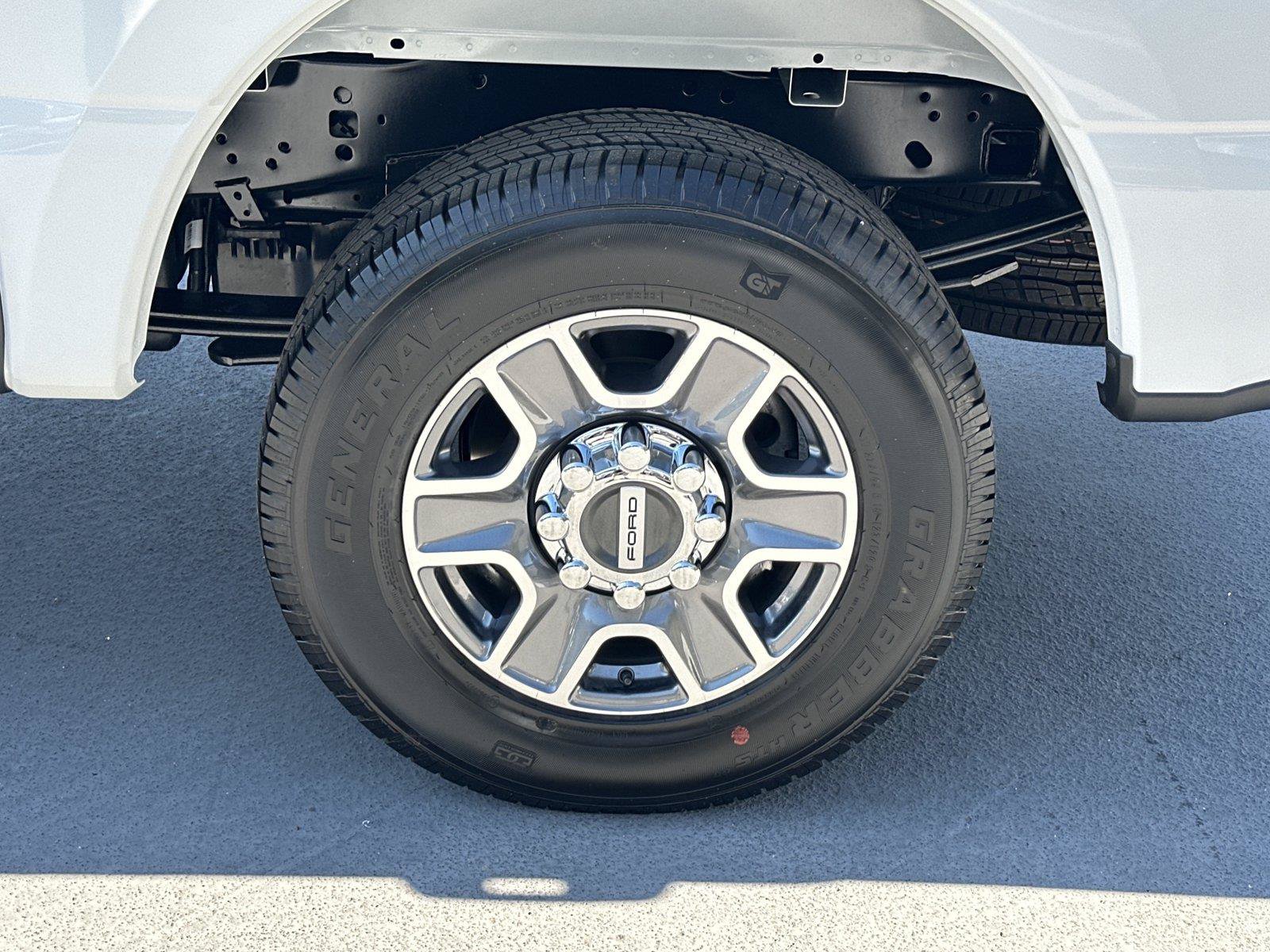 New 2026 Ford F250 Lariat RWD image 18