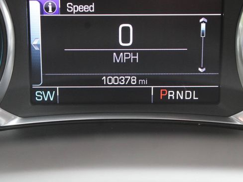 Used 2017 Chevrolet Malibu LT w/ Leather Package FWD image 39