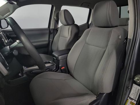 Used 2019 Toyota Tacoma SR5 image 14