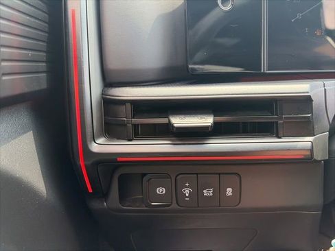 Used 2024 Hyundai Santa Fe Calligraphy AWD/4WD image 19