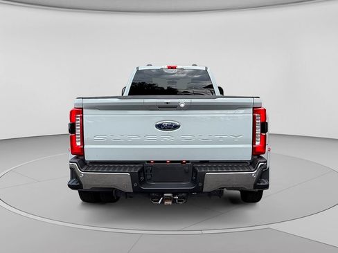 Used 2025 Ford F450 Lariat w/ FX4 Off-Road Package AWD/4WD image 4