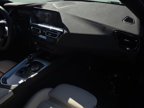 Used 2026 BMW Z4 sDrive30i w/ Premium Package RWD image 13