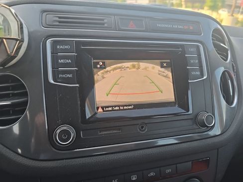 Used 2018 Volkswagen Tiguan Limited image 8