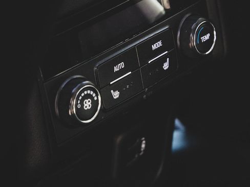 Used 2019 GMC Acadia Denali w/ Technology Package image 14