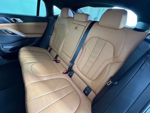 Used 2022 BMW X6 xDrive40i w/ Premium Package image 29
