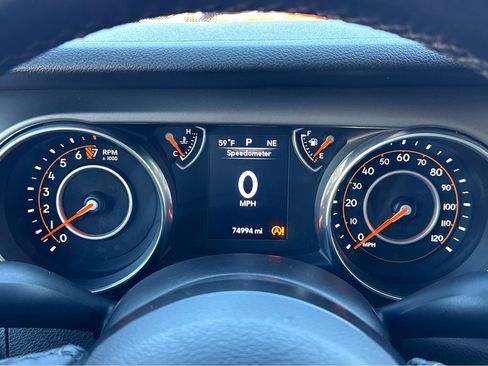 Used 2018 Jeep Wrangler Unlimited Sport S image 18