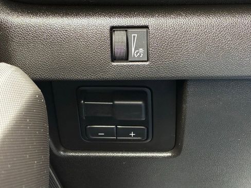 Used 2024 Chevrolet Colorado Trail Boss w/ Advanced Trailering Package AWD/4WD image 8
