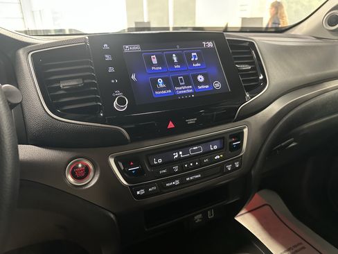 Used 2023 Honda Ridgeline Sport image 15