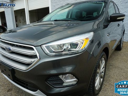 Used 2017 Ford Escape Titanium AWD/4WD image 5