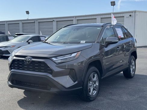 Used 2024 Toyota RAV4 XLE image 6