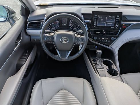 Used 2024 Toyota Camry SE FWD image 30