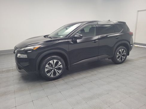 Used 2021 Nissan Rogue SV FWD image 2