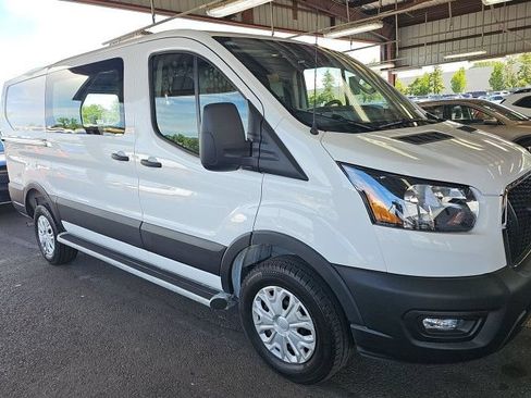 Used 2025 Ford Transit 250 Low Roof w/ Exterior Upgrade Package RWD image 5