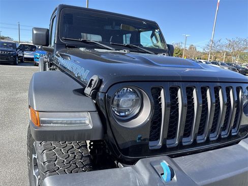 Used 2022 Jeep Wrangler Unlimited Rubicon 4xe w/ Cold Weather Group image 9