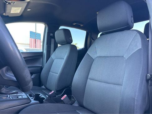 Used 2023 Chevrolet Colorado W/T image 6