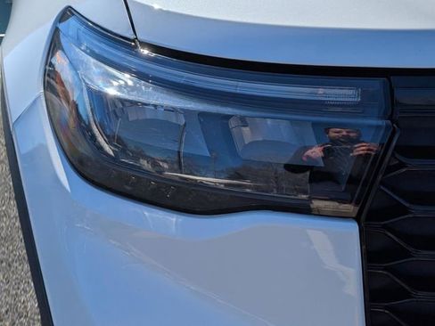 Used 2025 Ford Explorer ST-Line w/ Premium Package image 4