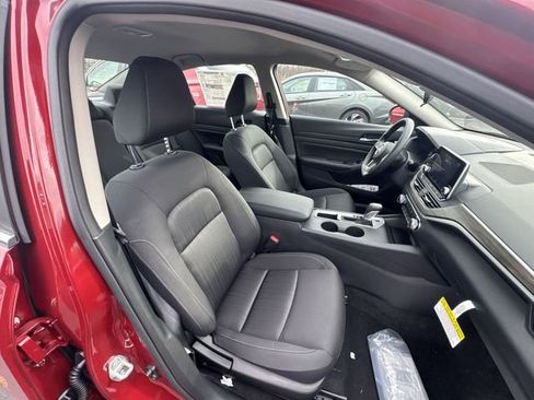 New 2025 Nissan Altima 2.5 SV image 23