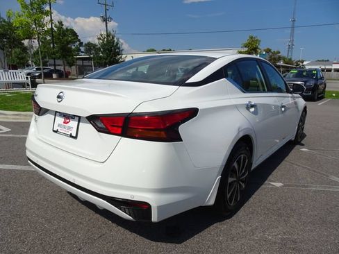Used 2021 Nissan Altima 2.5 S w/ Driver Assist Package FWD image 4