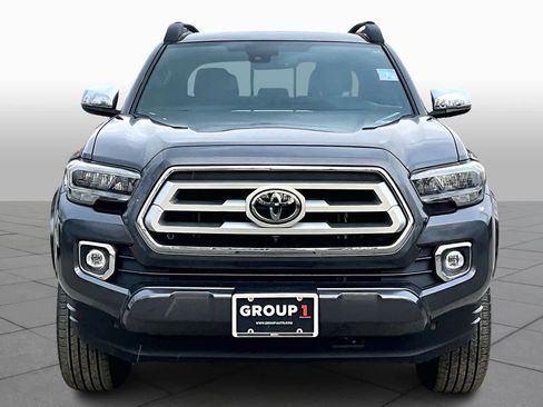 Used 2023 Toyota Tacoma Limited AWD/4WD image 4