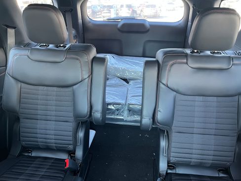 New 2026 Ford Explorer ST-Line image 9