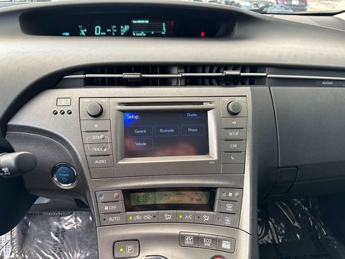 Used 2013 Toyota Prius Two w/ Preferred Accessory Pkg FWD image 42