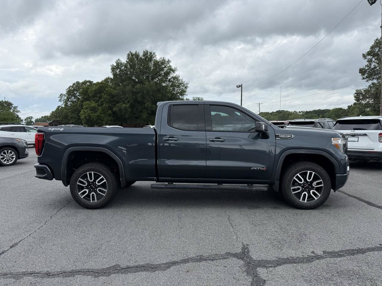 Used 2019 GMC Sierra 1500 AT4 w/ AT4 Premium Package AWD/4WD image 8