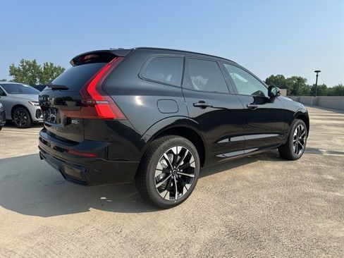 New 2026 Volvo XC60 B5 Plus w/ Climate Package image 7