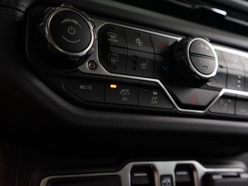 New 2025 Jeep Wrangler Unlimited Rubicon 392 image 21