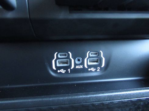 Used 2023 RAM 2500 Big Horn w/ Level B Equipment Group AWD/4WD image 26