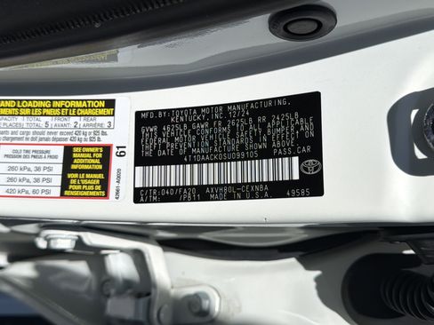 Used 2025 Toyota Camry LE FWD image 30