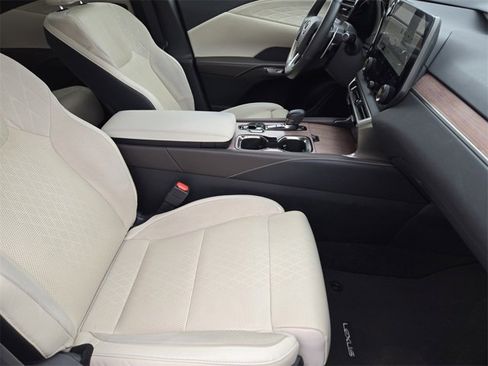 Certified 2023 Lexus RX 350 FWD w/ Accessory Package (Z1) image 14