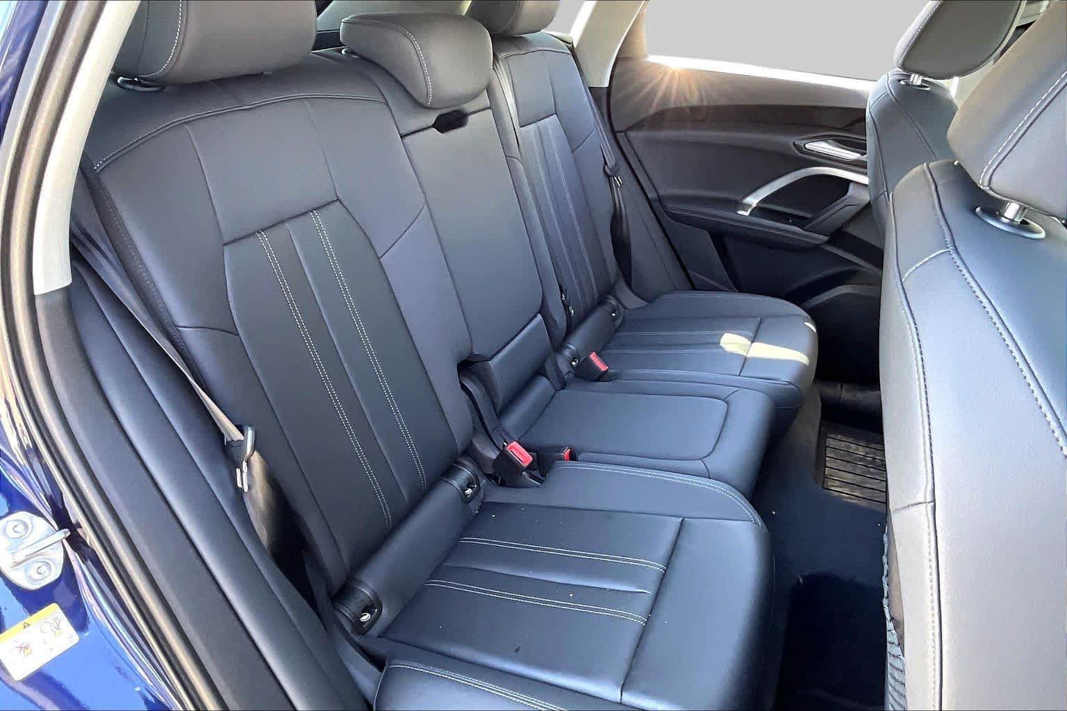 Used 2025 Audi Q5 Premium w/ Convenience Package AWD/4WD image 20