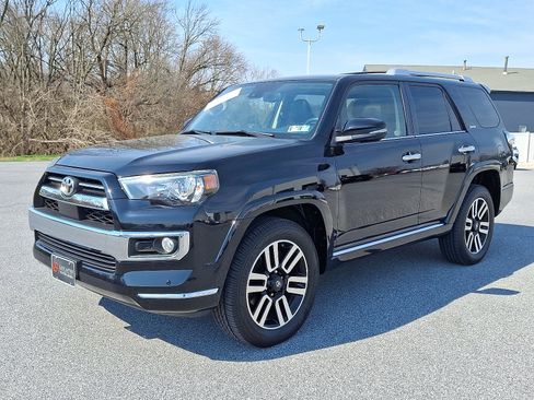 Certified 2020 Toyota 4Runner Limited image 3