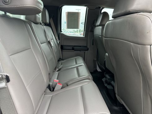 Used 2017 Ford F150 XL w/ Equipment Group 101A Mid AWD/4WD image 6