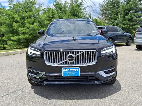 Certified 2023 Volvo XC90 B6 Ultimate w/ Protection Package AWD/4WD image 2