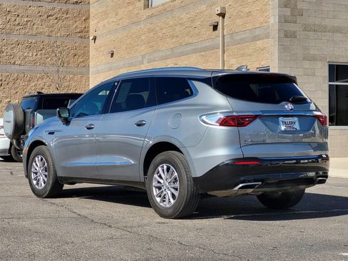 Used 2024 Buick Enclave Premium AWD/4WD image 5