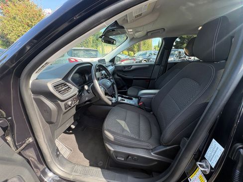 Used 2023 Ford Escape Active AWD/4WD image 29
