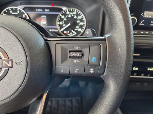 Used 2023 Nissan Rogue SV FWD image 28